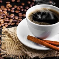 Foto von Kaffee mit Zimt