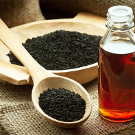 Photo d'huile de cumin noir