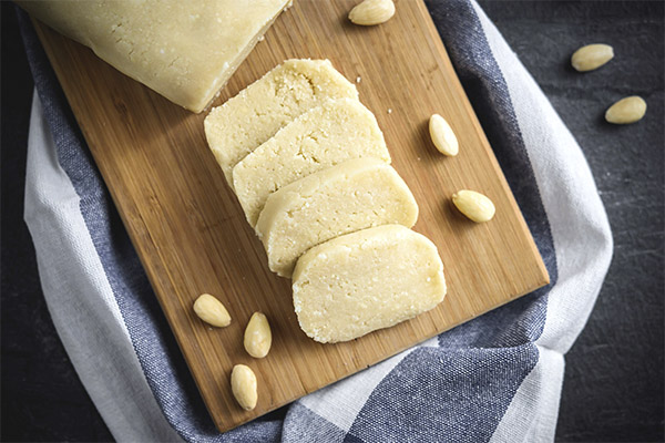 Wie man Marzipan herstellt