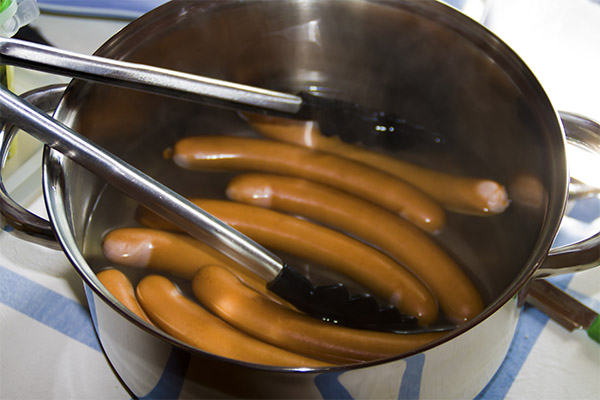 Comment cuire des saucisses dans une casserole