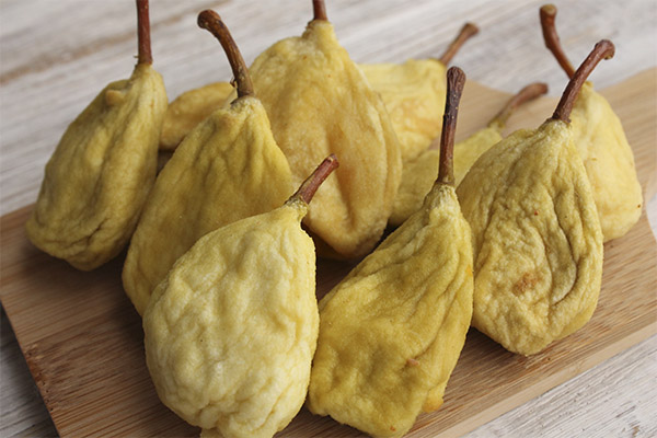 Que peut-on préparer avec des poires séchées
