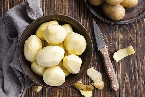 Comment éplucher les pommes de terre