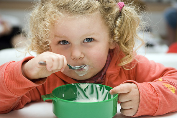 À partir de quel âge peut-on donner de la bouillie de semoule aux enfants ?