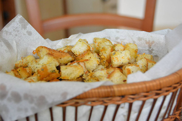 Croûtons au fromage