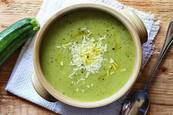 Soupe de courgettes séchées