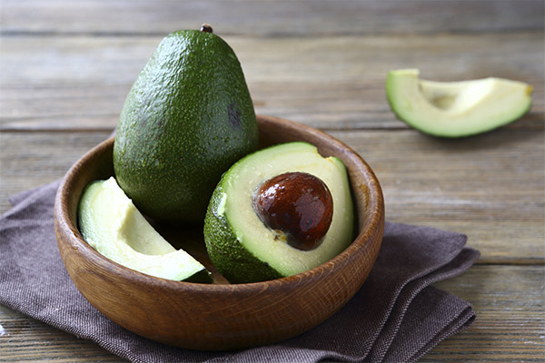 Comment choisir un avocat mûr en magasin