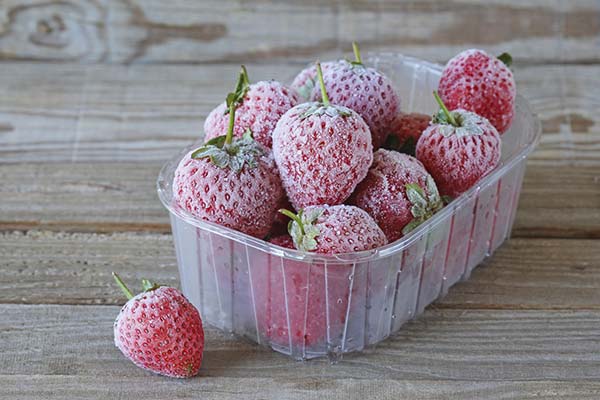 Kann man während der Schwangerschaft gefrorene Erdbeeren essen?