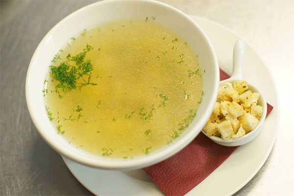 Combien de temps peut-on conserver le bouillon de poulet au réfrigérateur ?