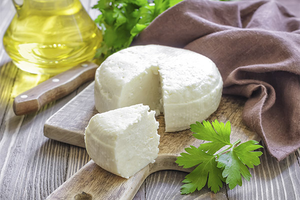 Comment préparer du fromage d'Adyguée