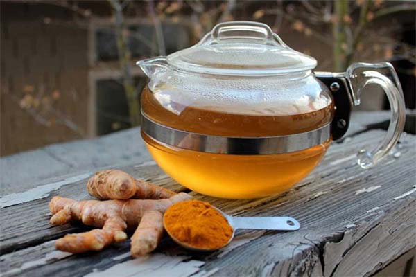 Bienfaits et méfaits du thé au curcuma