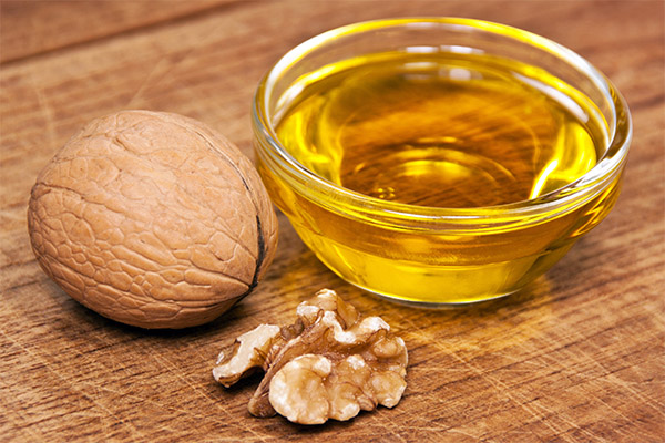 Nutzen und Schaden von Walnussöl