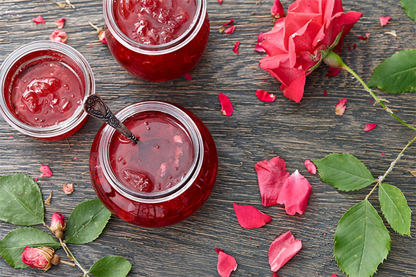 Confiture de pétales de roses