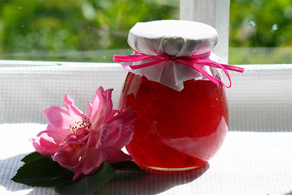 Confiture de pétales de roses