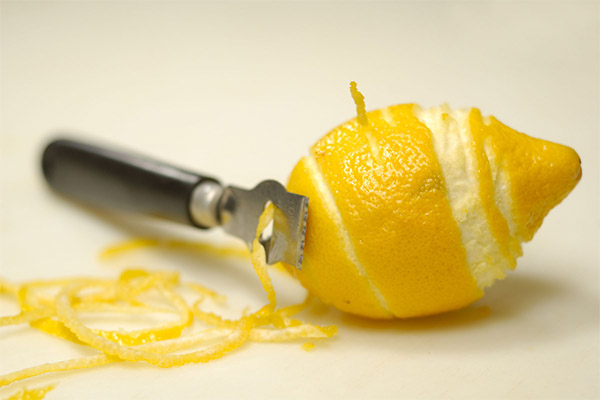 Utilisation de l'écorce de citron dans la vie quotidienne