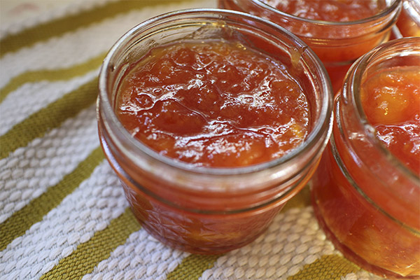 Confiture de prunes-cerises