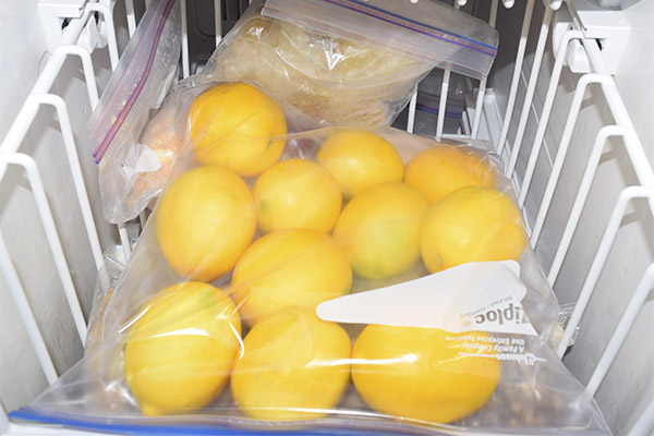Comment congeler correctement un citron