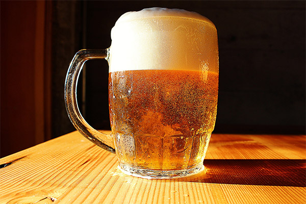Pouvez-vous boire de la bière avant de donner du sang ?