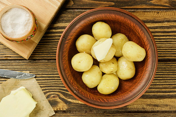 Utilisation de la pomme de terre cuite en cosmétologie