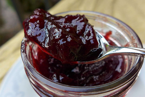 Confiture de prunelles