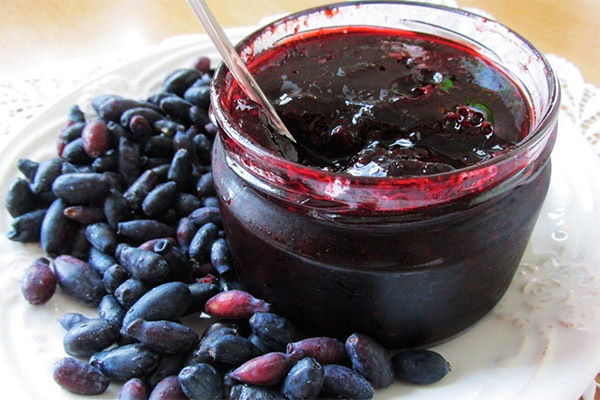 Confiture de baies de chèvrefeuille