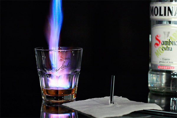 Wie trinkt man Sambuca?