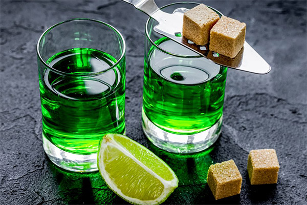 Wie man Absinth richtig trinkt