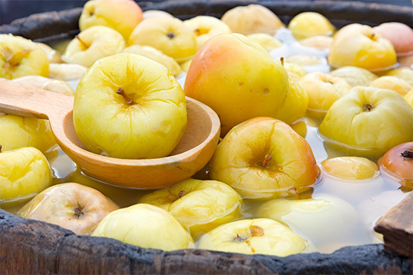 Bienfaits et inconvénients des pommes macérées