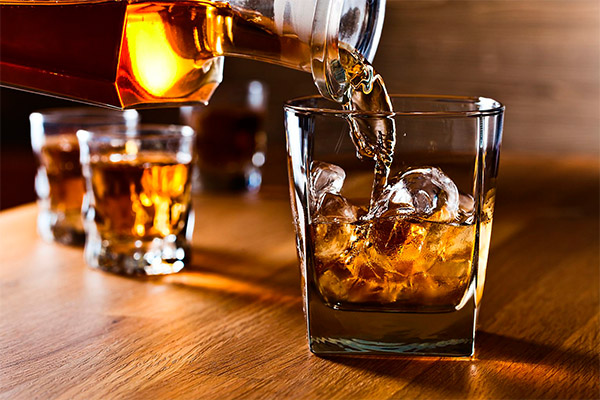 Regeln für das Servieren von Whisky