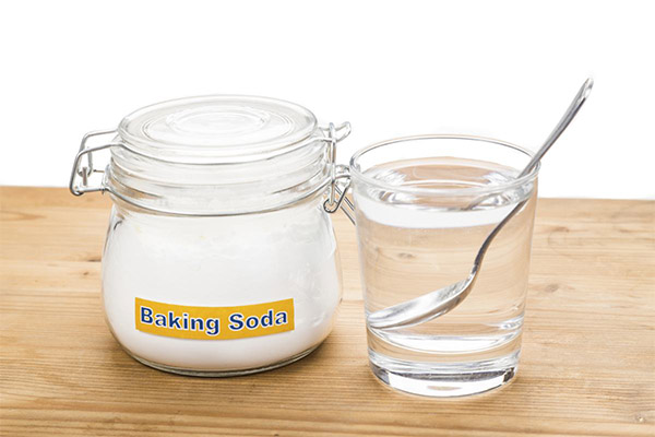 Les méfaits et les contre-indications de l'eau avec du bicarbonate de soude à jeun