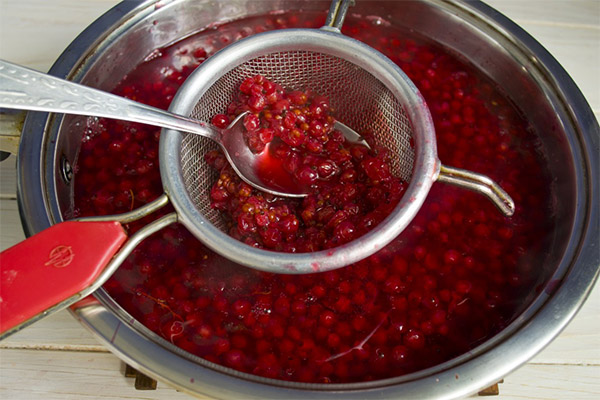 Comment faire de la confiture de groseilles rouges