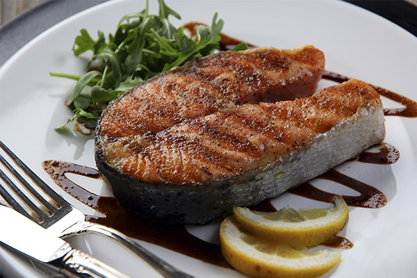 Schmackhafte Zubereitung von Buckellachs