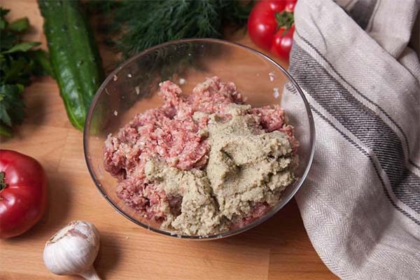 Was hinzufügen, wenn das Hackfleisch zu flüssig ist?