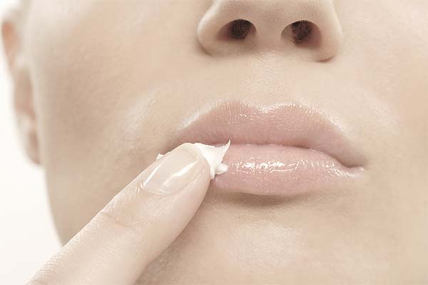 Wirksame Behandlungsmethoden für Lippenrisse