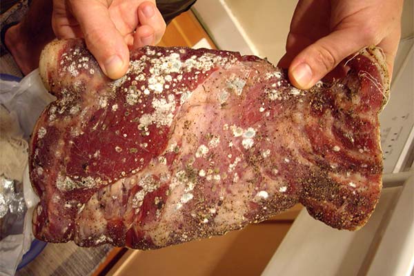Signes de porc avarié