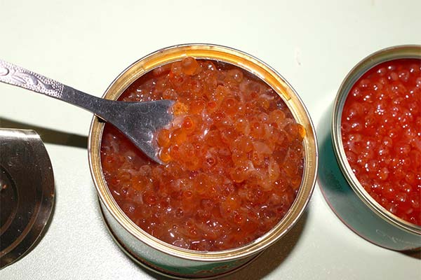 Signes d'un caviar rouge avarié