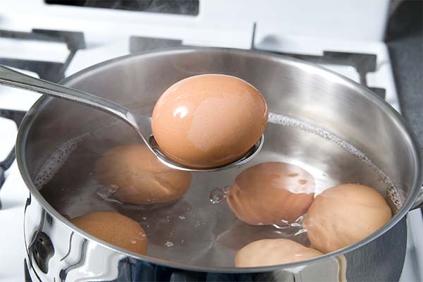 Comment savoir si les œufs sont cuits ?