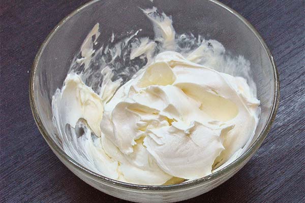 Comment rendre la crème à la crème fraîche épaisse ?