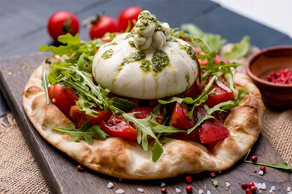 Focaccia mit Burrata
