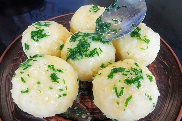 Knödels à la purée de pommes de terre