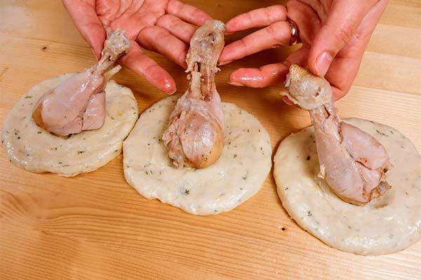 Pilon de poulet en pâte de pomme de terre