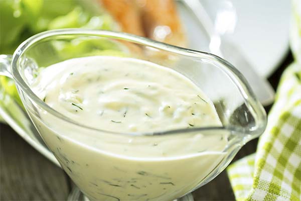 Sauce à la crème fraîche et au yaourt
