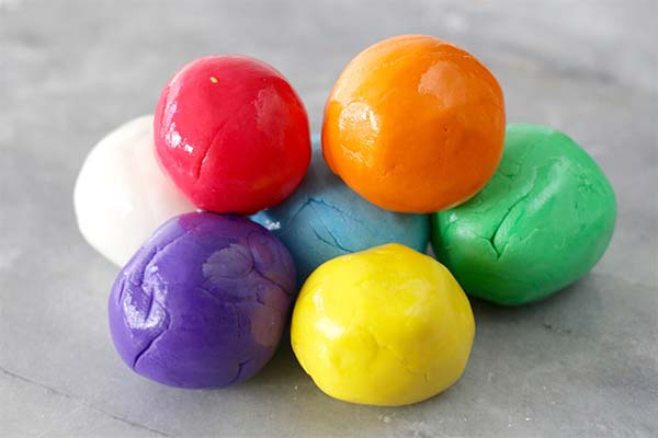 Comment conserver la pâte à sucre pour qu'elle ne sèche pas