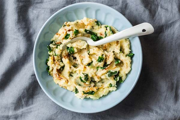 Kartoffelpüree mit Sauerampfer