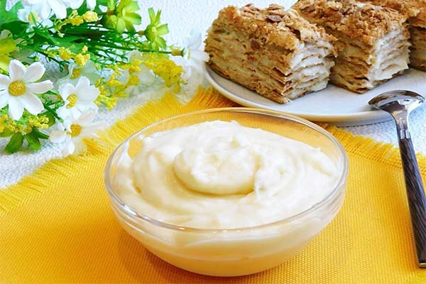 Crème Plombir pour gâteau Napoléon