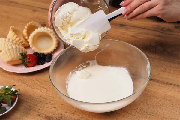 Crème au mascarpone pour profiteroles