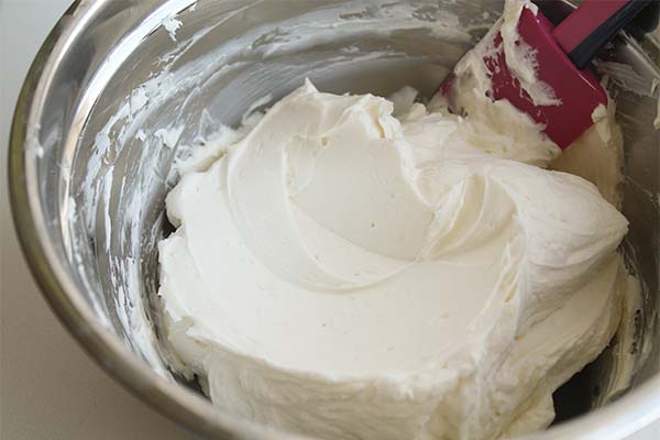 Peut-on congeler la crème au fromage frais ?