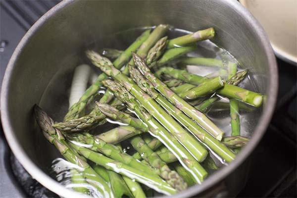 Spargel in Birkenlake