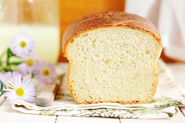 Brot aus saurer Milch