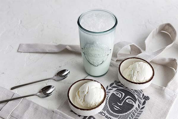 Eis aus Sauermilch