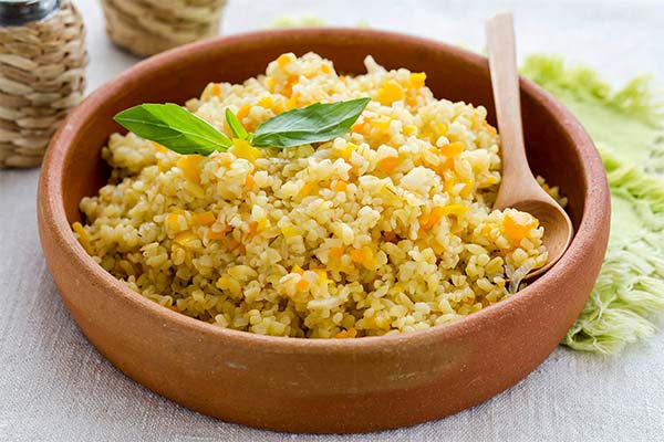 Wie Sie versalzenen Bulgur korrigieren